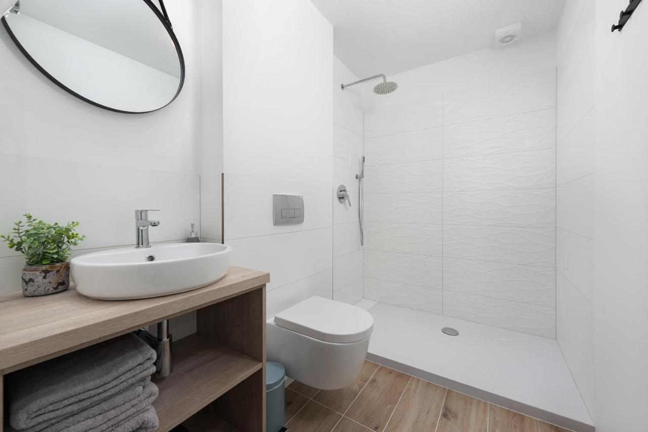Roza Baltyku - Apartamenty I Pokoje A เดบกี ภายนอก รูปภาพ
