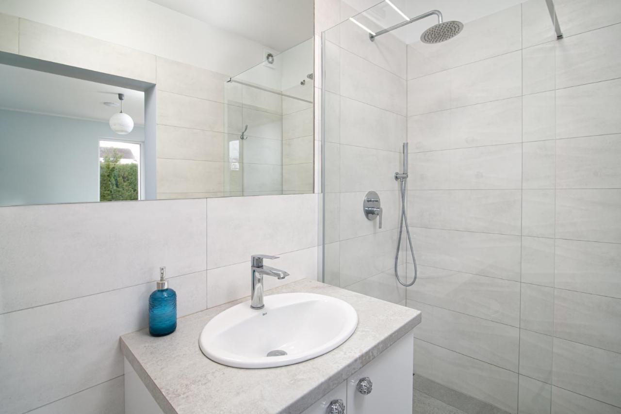 Roza Baltyku - Apartamenty I Pokoje A เดบกี ภายนอก รูปภาพ
